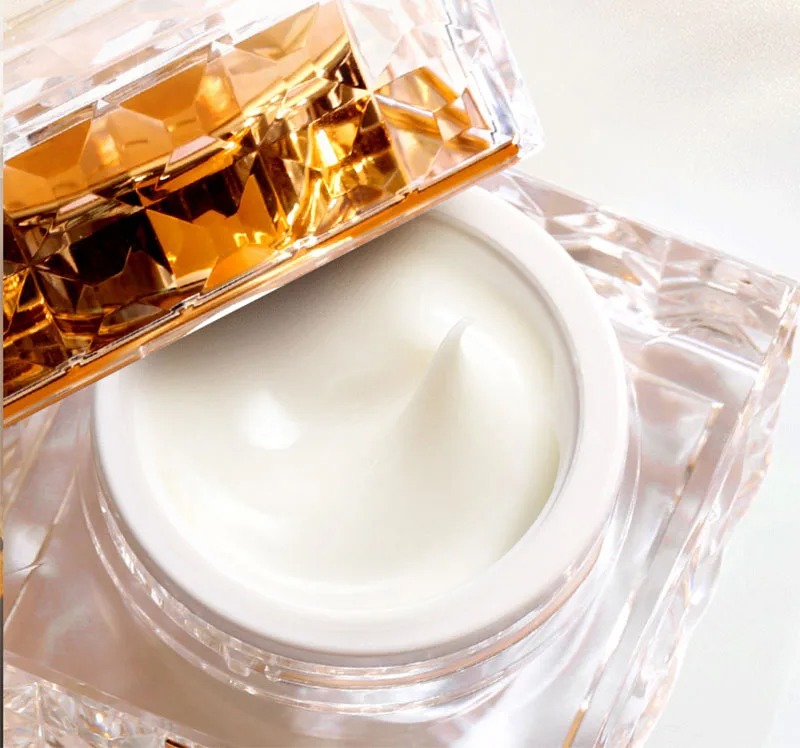 แพลตตินั่ม เรียร์ เล็กซ์ชัวรี่ - Luxury Skincare Sets บทวิจารณ์และราคา